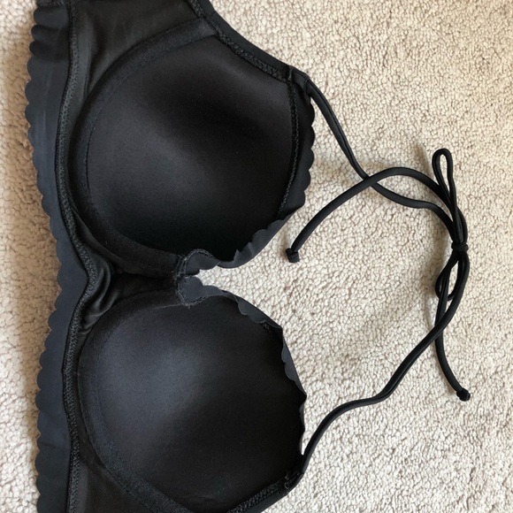 Victoria Secret Bikini Top - Picture 2 of 3